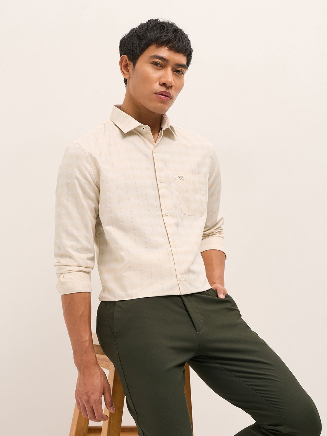 THE BEAR HOUSE Men Vertical Striped Spread Collar Formal Shirt-picture-24