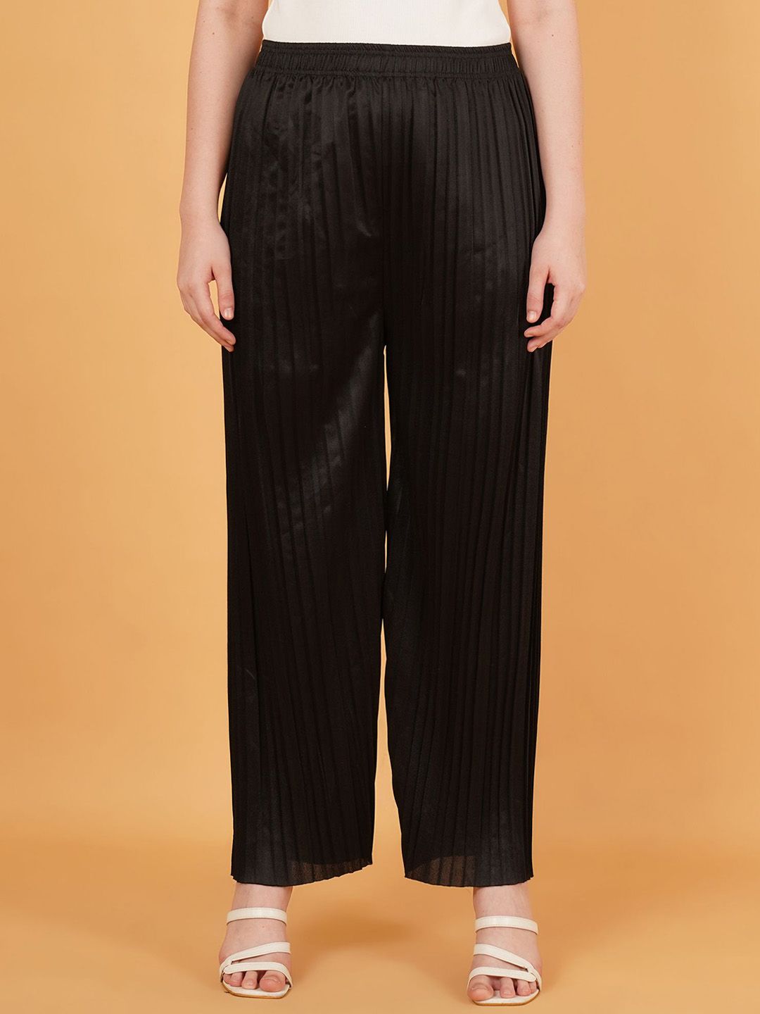 Kasendra Women Relaxed Pleated Trousers-picture-28