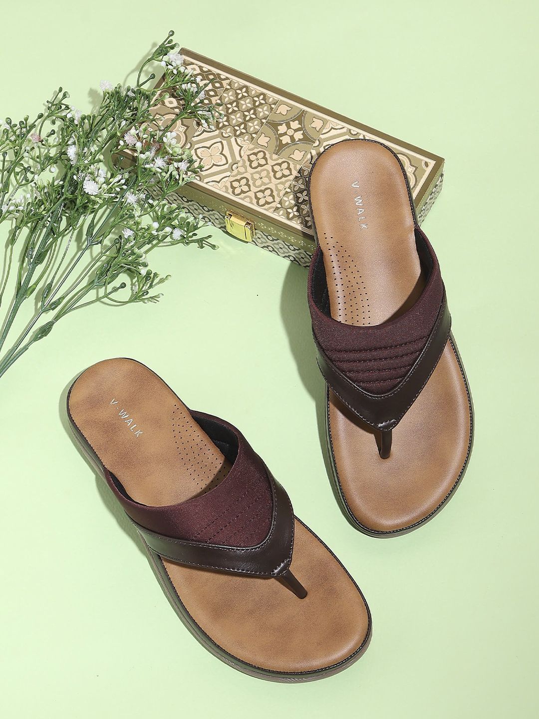 V-WALK Women Textured Open Toe Flats-picture-37