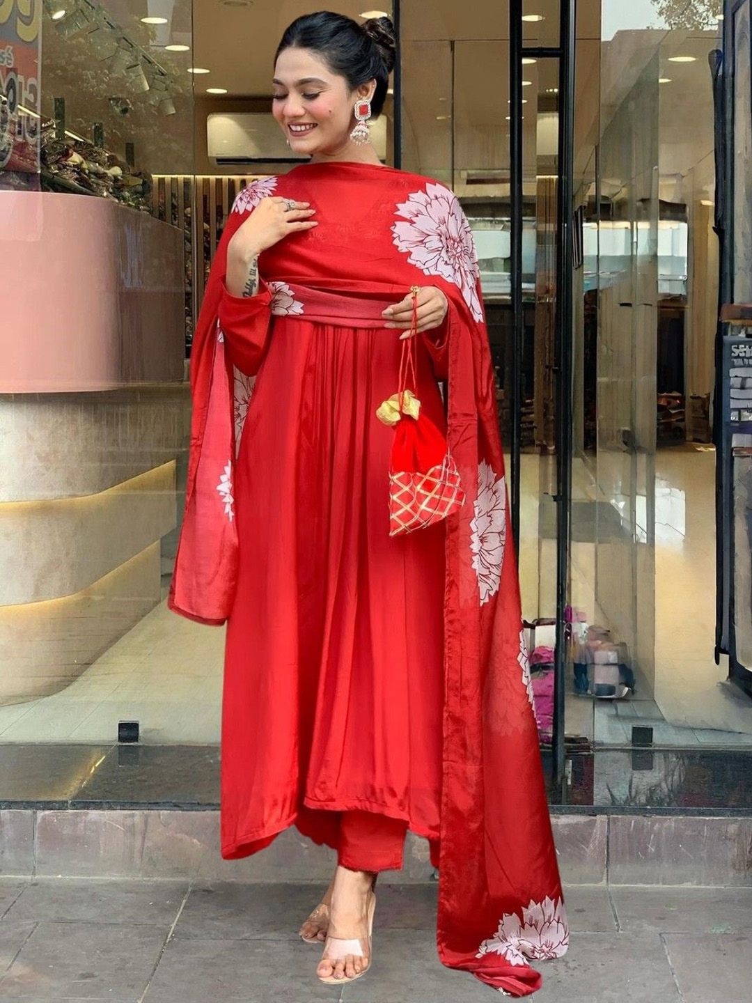 PAYA FASHION Women Floral Printed Anarkali Kurta with Trouser & Dupatta