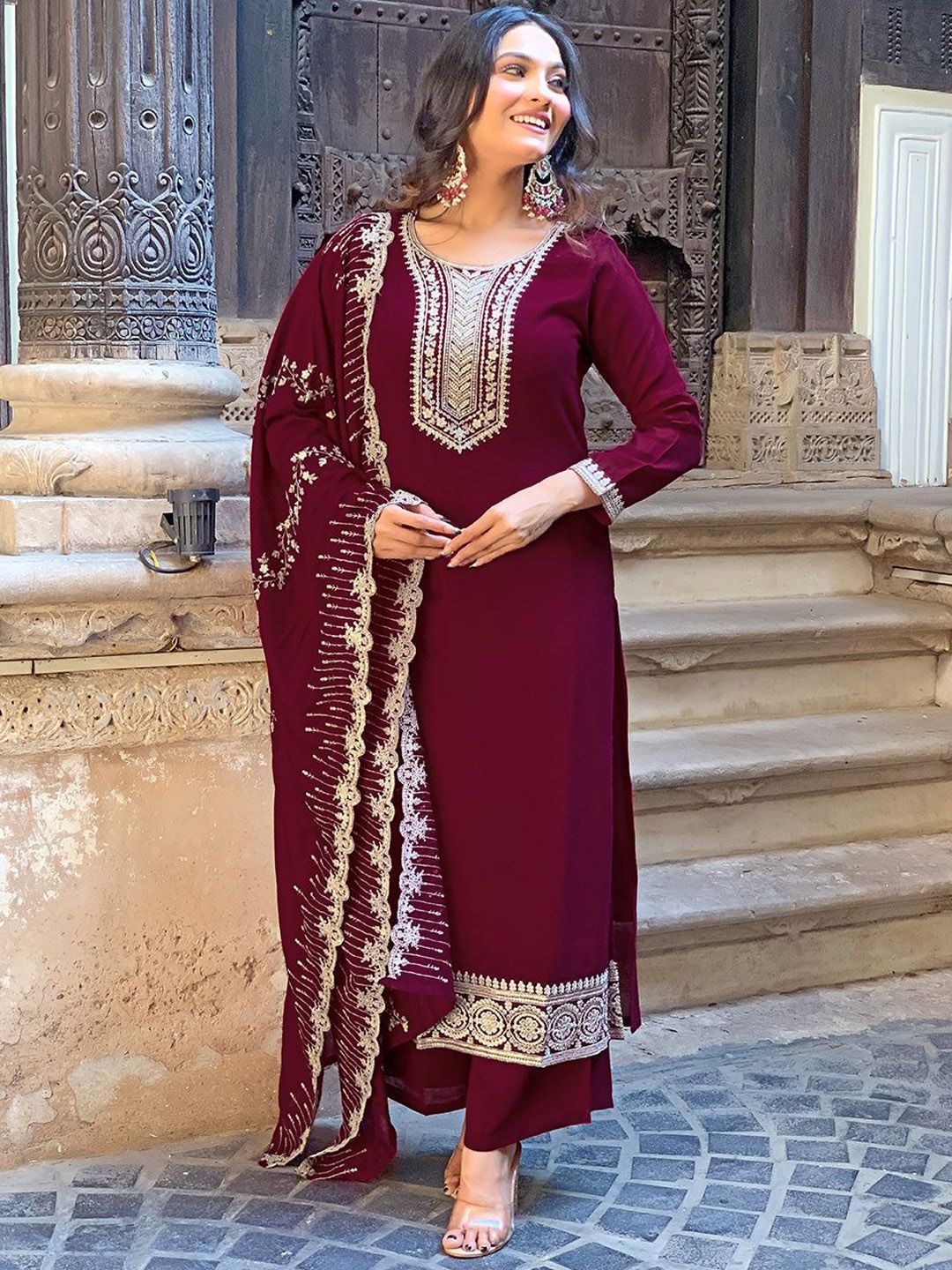 PAYA FASHION Women Ethnic Motifs Embroidered Silk Kurta with Trouser & Dupatta