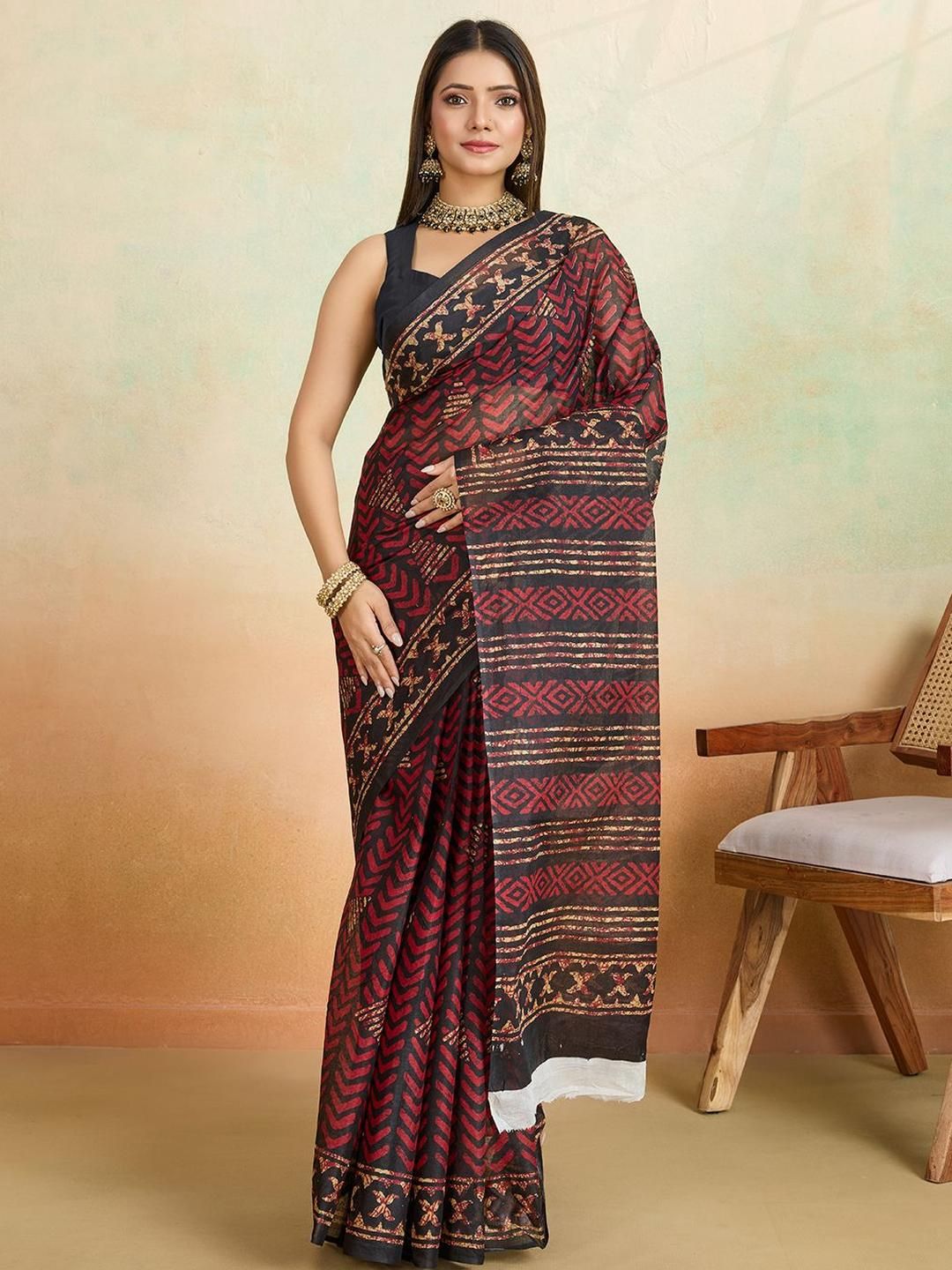 SHANVIKA Geometric Printed Pure Cotton Saree-picture-32