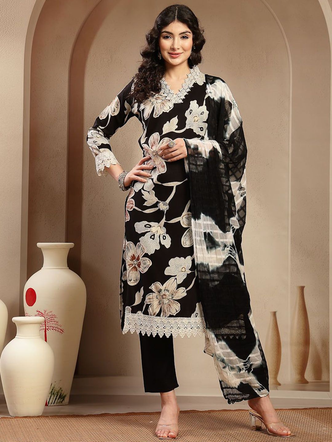 Stylum Women Floral Printed Beads and Stones Kurta with Trousers & Dupatta Kurta Sets