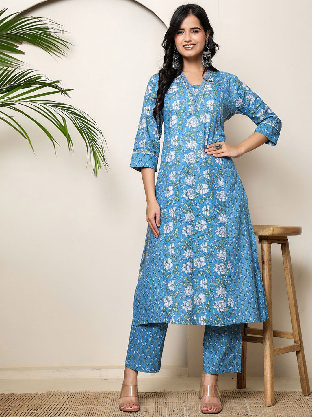 BADRIBHAI APPAREL Women Floral Printed Pure Cotton A-Line Kurta with Trouser