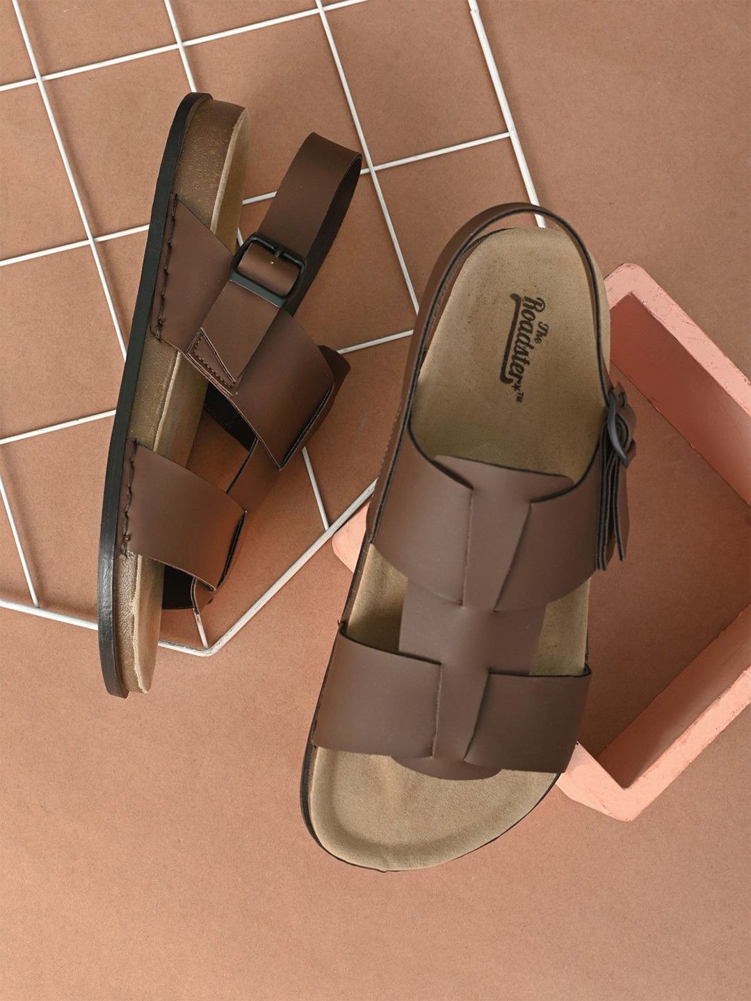 The Roadster Lifestyle Co. Men Comfortable Cushioned Comfort Sandals-picture-16