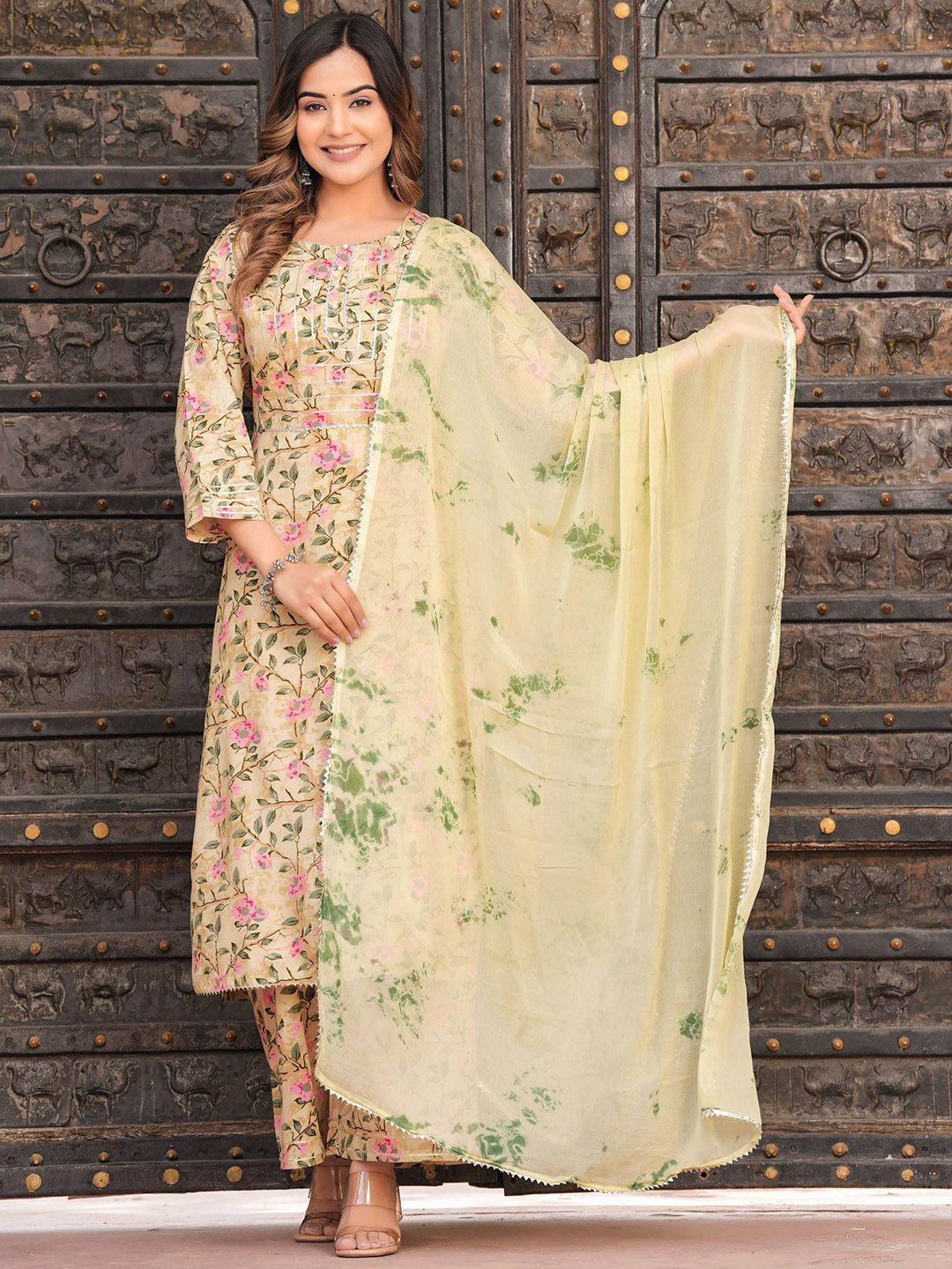 HERE&NOW Floral Printed Regular Kurta With Palazzos & Dupatta