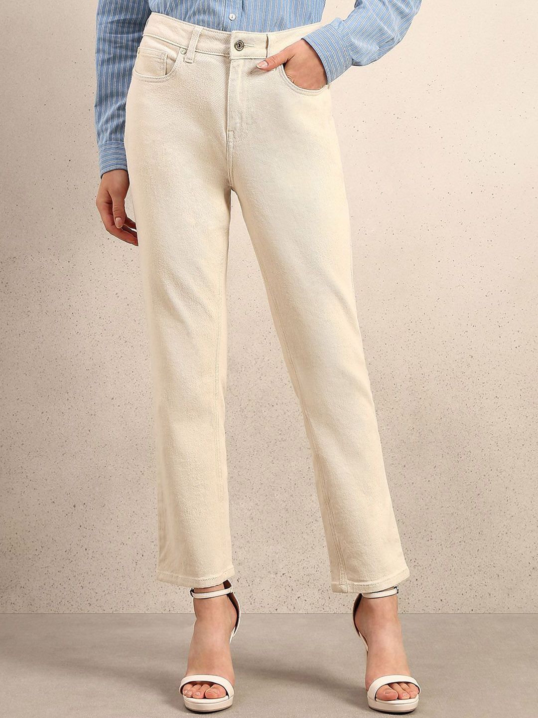 Vero Moda Women Straight Fit High-Rise Cotton Stretchable Jeans-picture-12