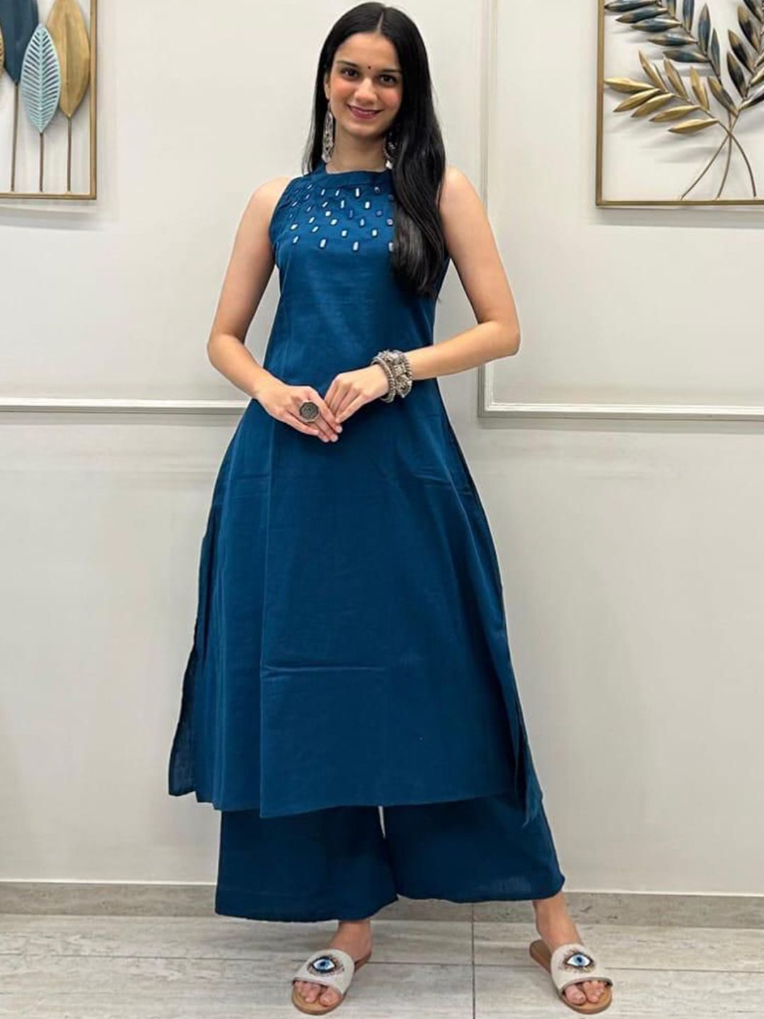 MILAAV Women Mirror Work Regular Kurta with Trouser