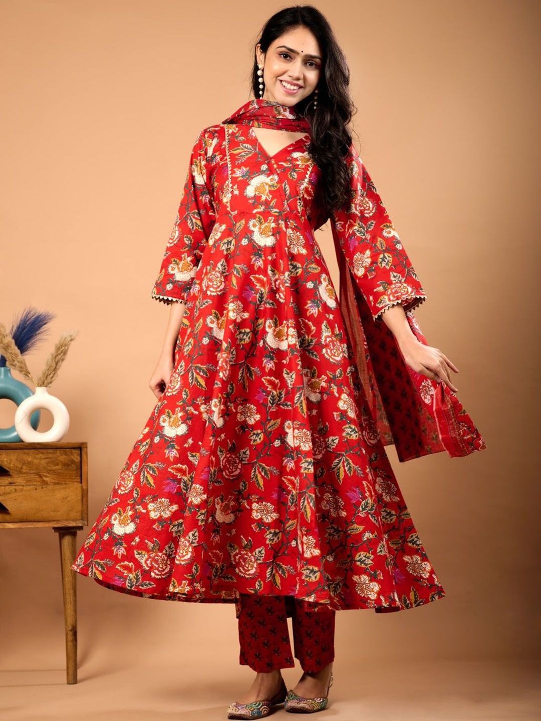 Le Mec Floral Printed V-Neck Flared A-Line Pure Cotton Kurta With Trousers & Dupatta