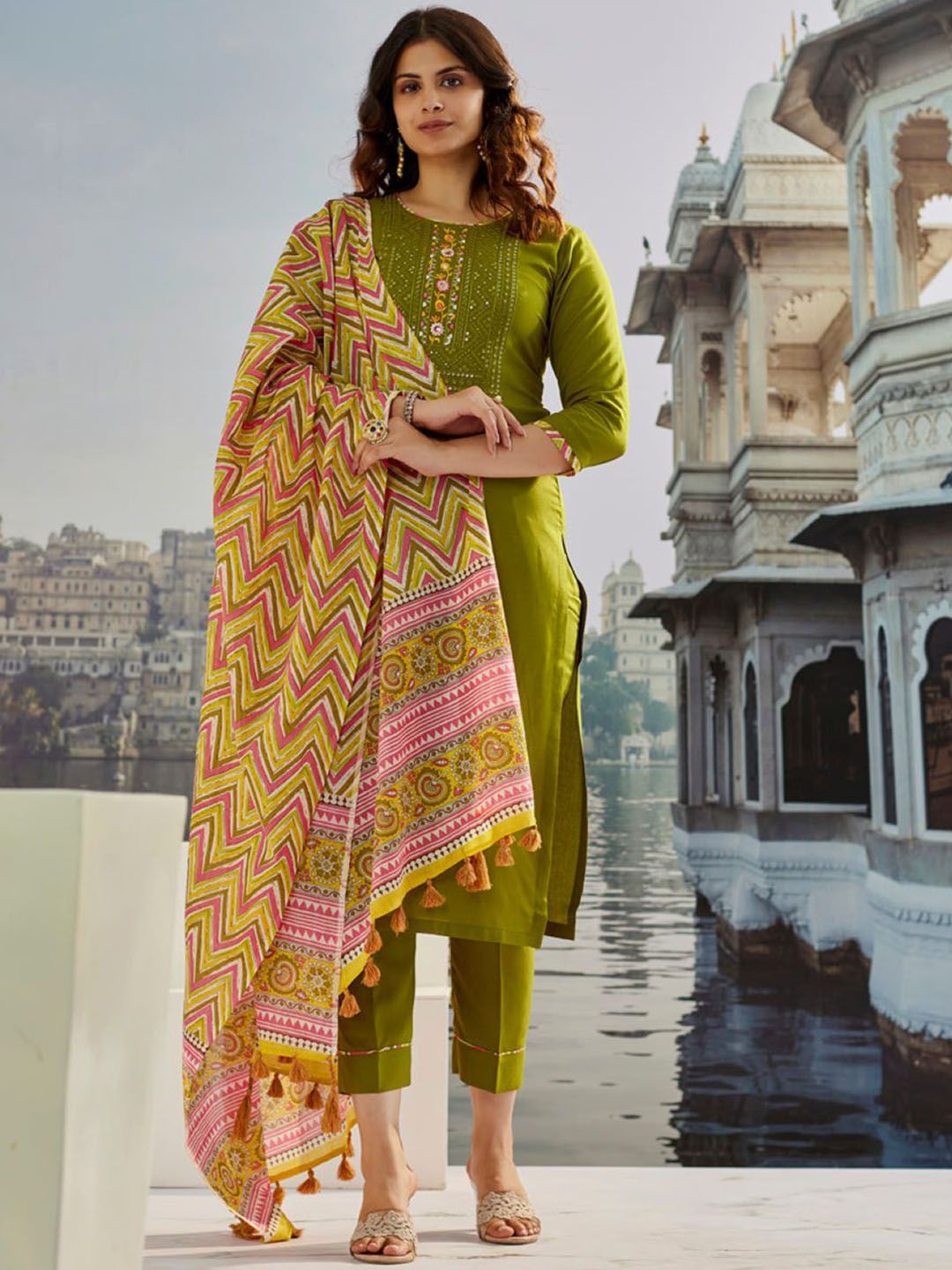 BAPS Women Floral Embroidered Regular Kurta with Trousers & Dupatta