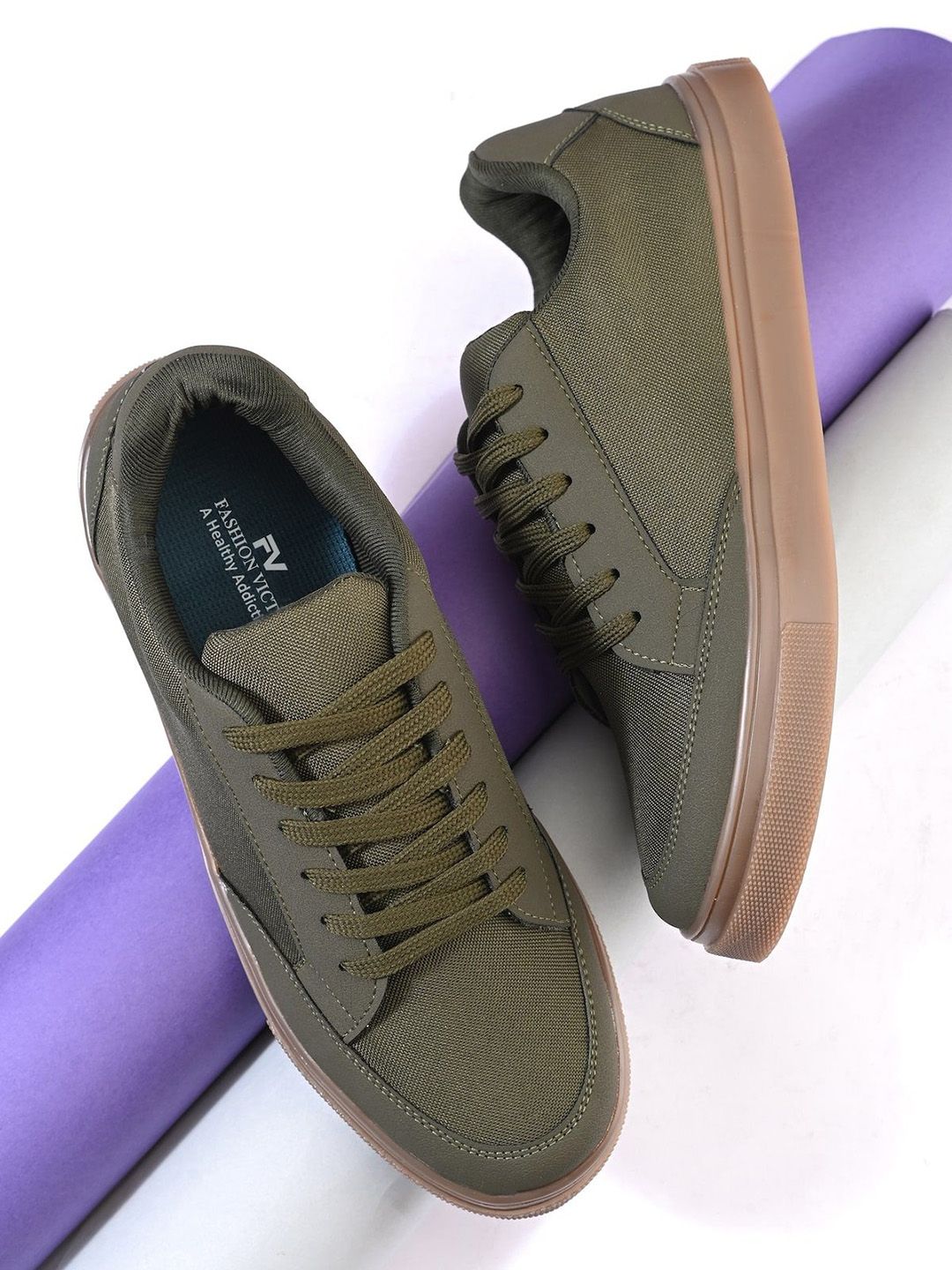 Fashion Victim Men Colourblocked Sneakers-picture-31