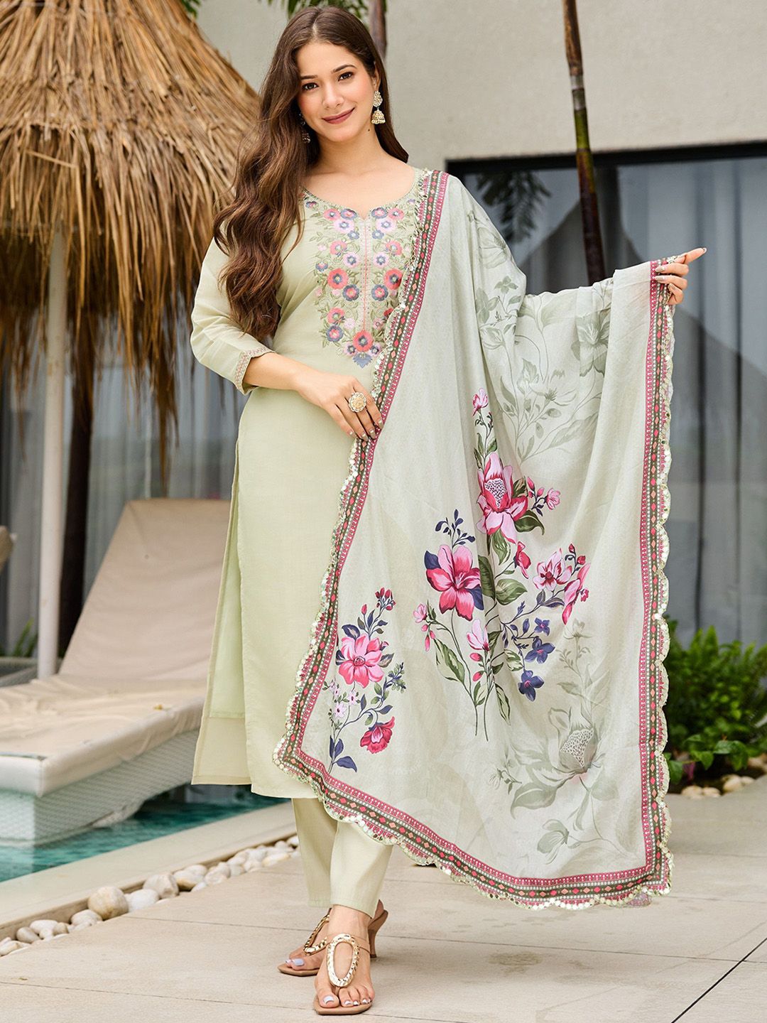 DWIZA ENTERPRISE Women Floral Embroidered Kantha Work Kurta Sets