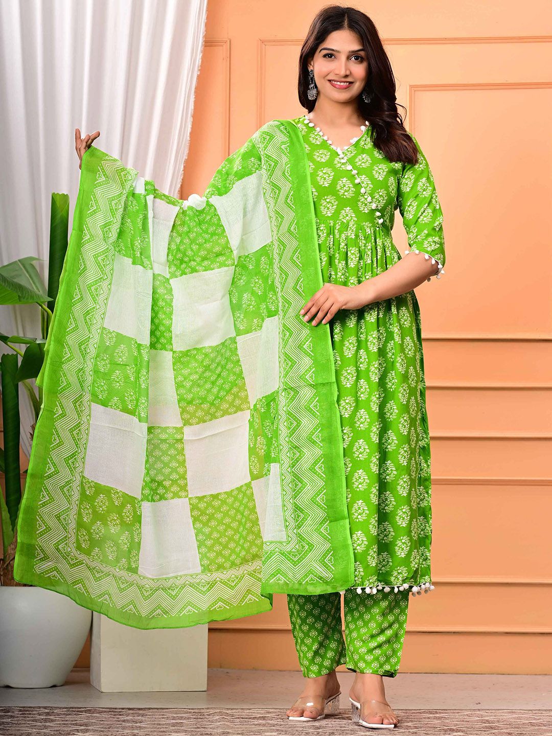 Nyasha Women Floral Printed Kurta with Palazzos & Dupatta