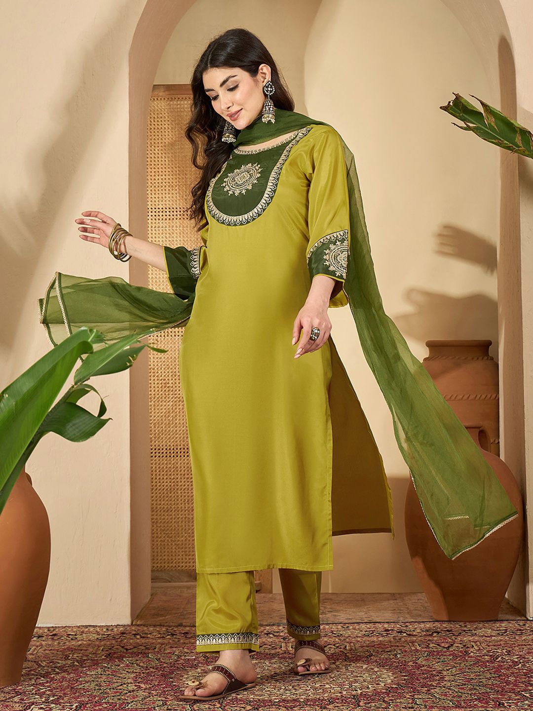 Sangria Women Woven Design Kurta with Trousers & Dupatta