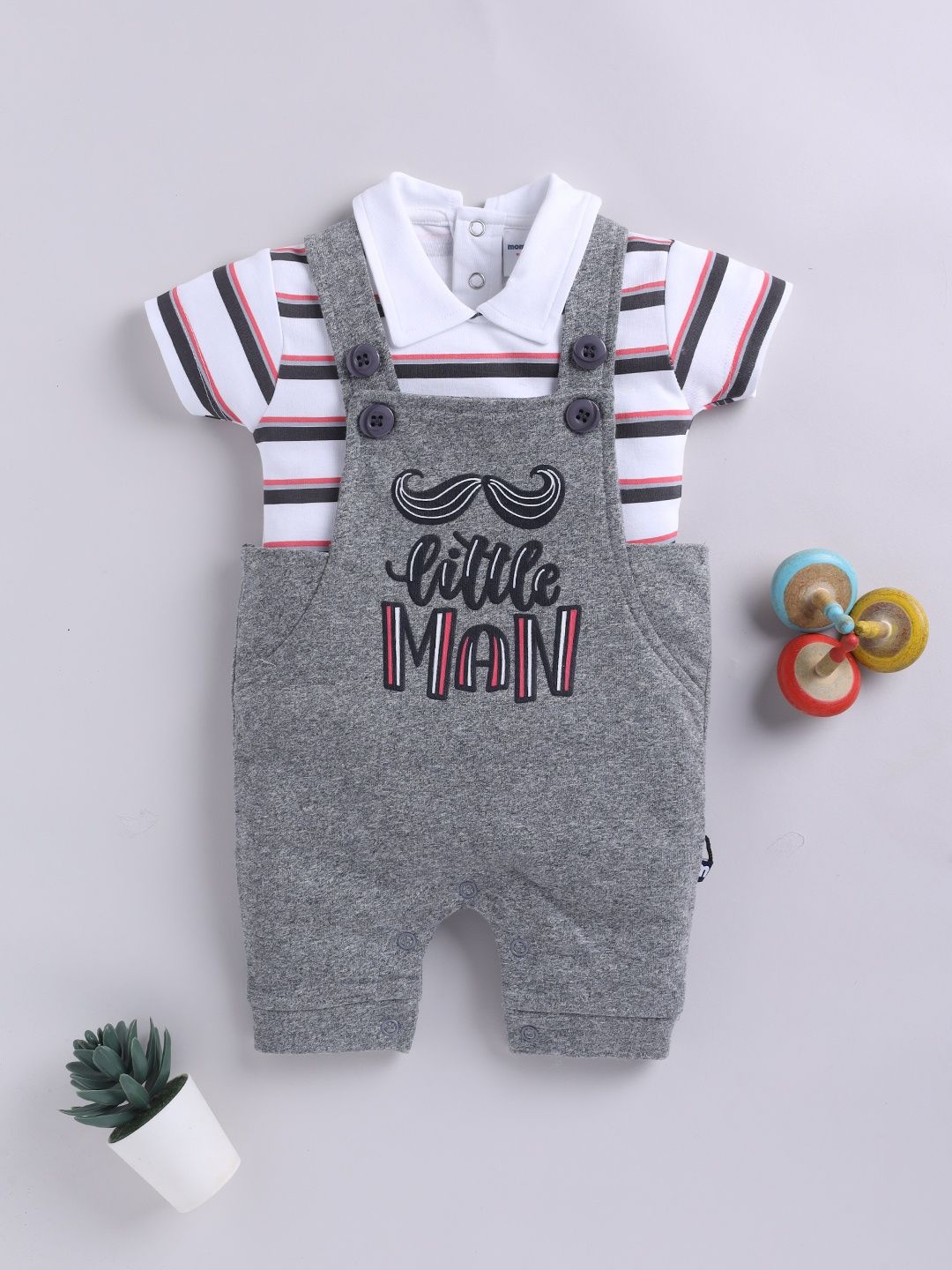 Moms Love Infant Boys Typography Printed Pure Cotton Dungaree With T-Shirt