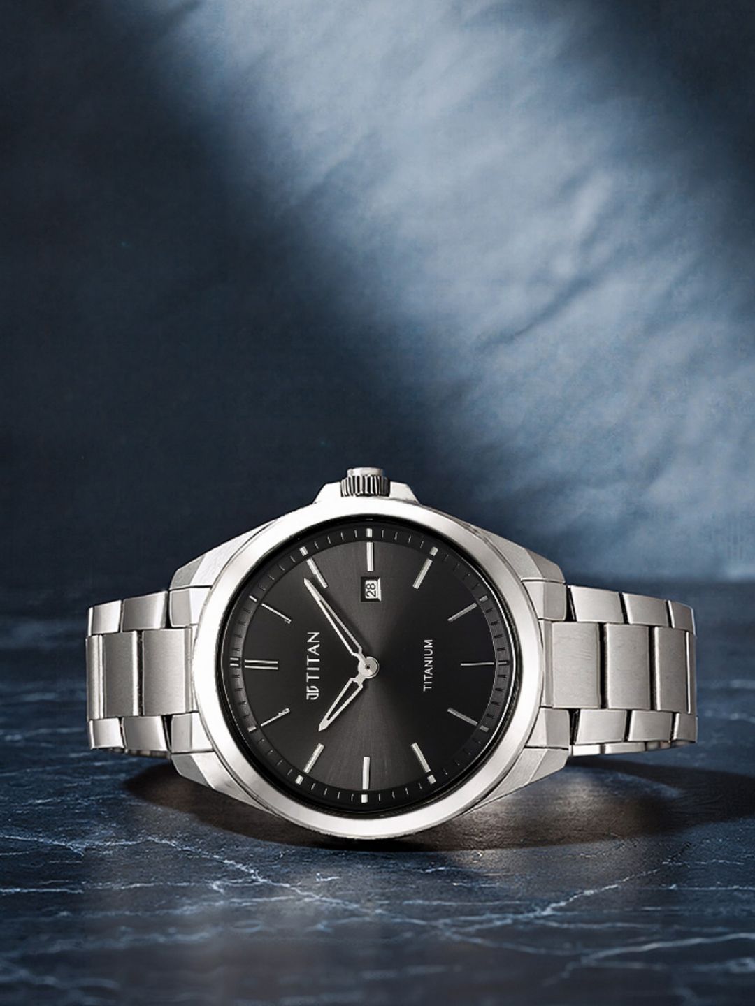 Titan Titanium Quartz Analog With Black Dial Watch For Men - Nt90177tm