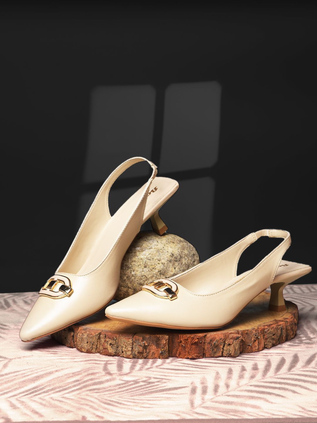 Bata Women Kitten Heeled Pumps with Western - Embellished-image-6