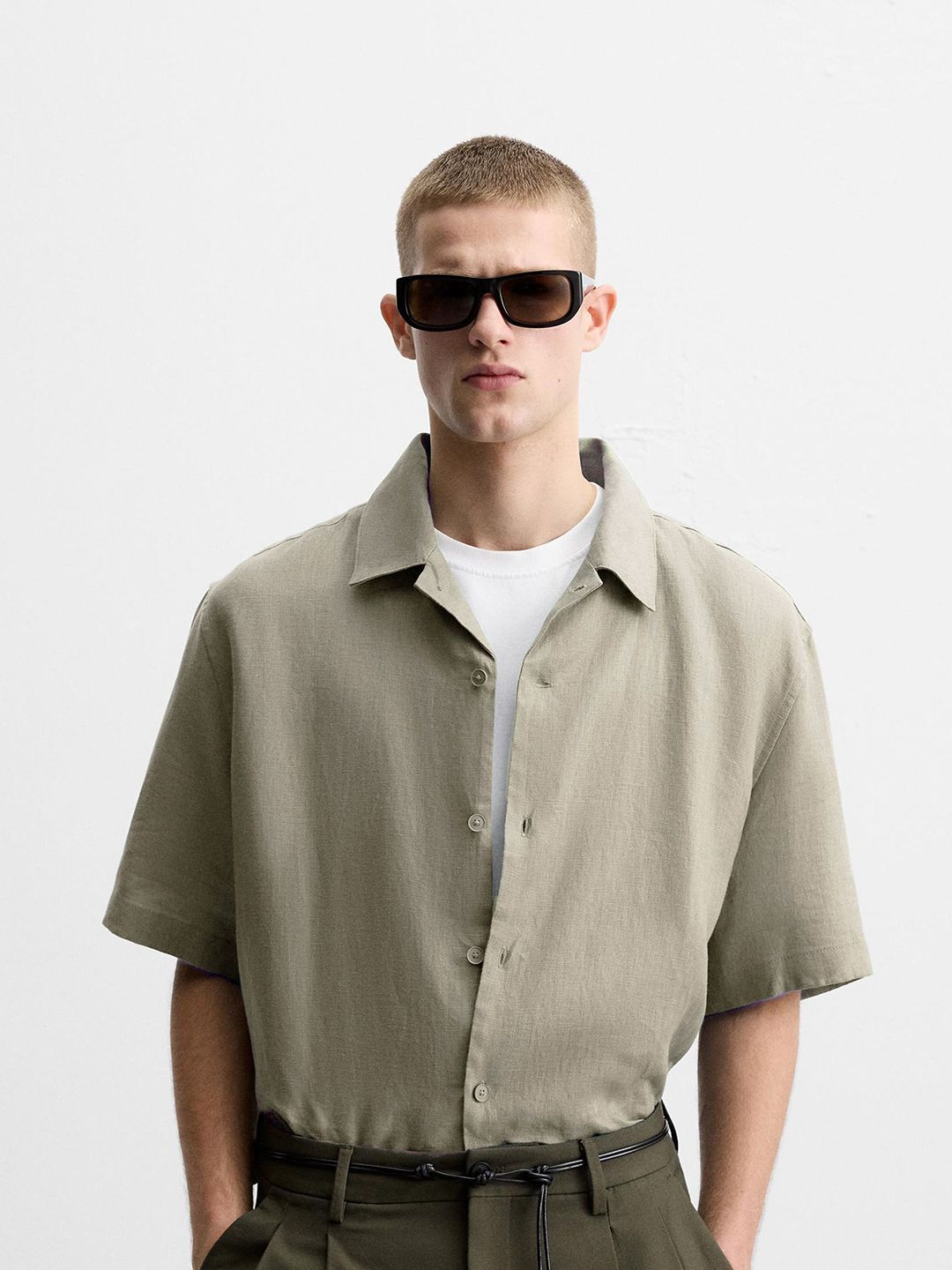 MISCHIEF MONKEY Men Classic Fit Solid Cuban Collar Cotton Casual Shirt-picture-39