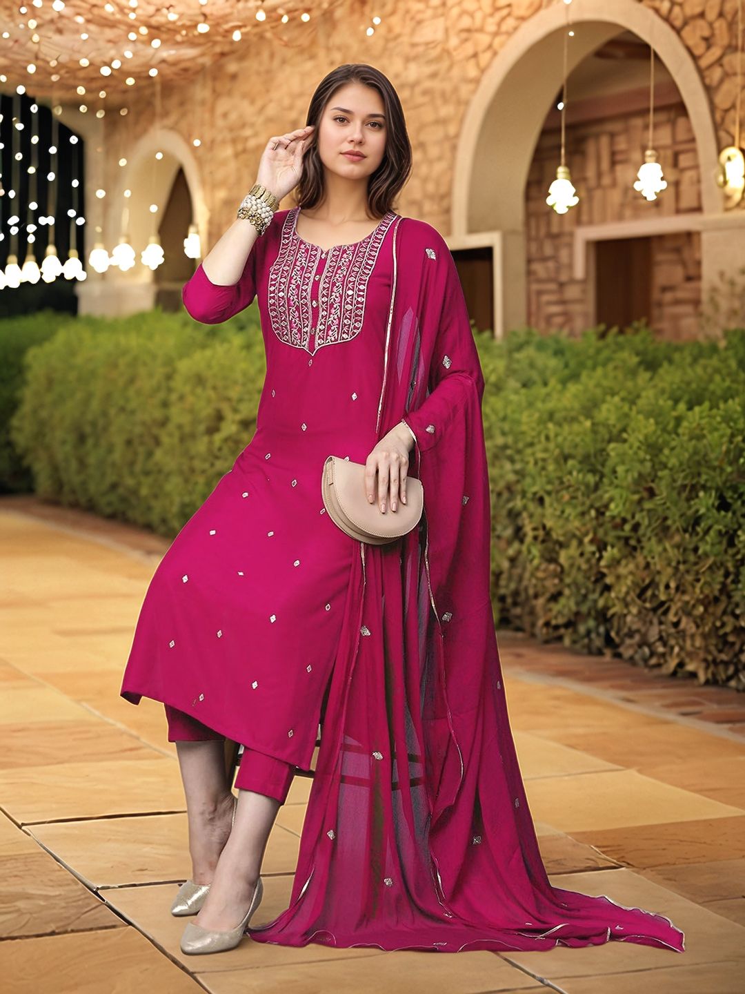 Aaghnya Ethnic Motifs Embroidered Thread Work Round Neck Kurta With Trousers & Dupatta