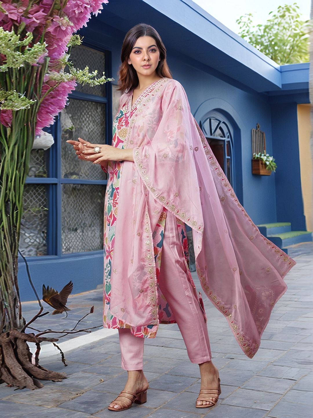 Aaghnya Floral Printed V-Neck A-Line Kurta With Trousers & Dupatta