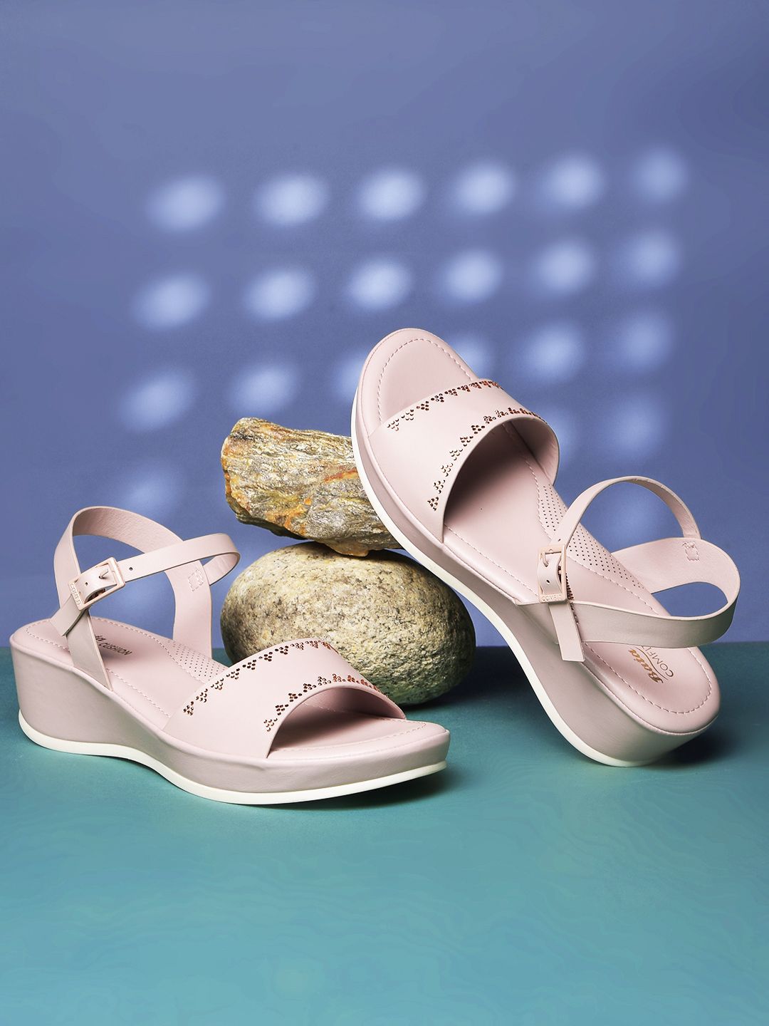 Bata comfit Women Embellished Casual Wedge Heel Sandals-picture-22