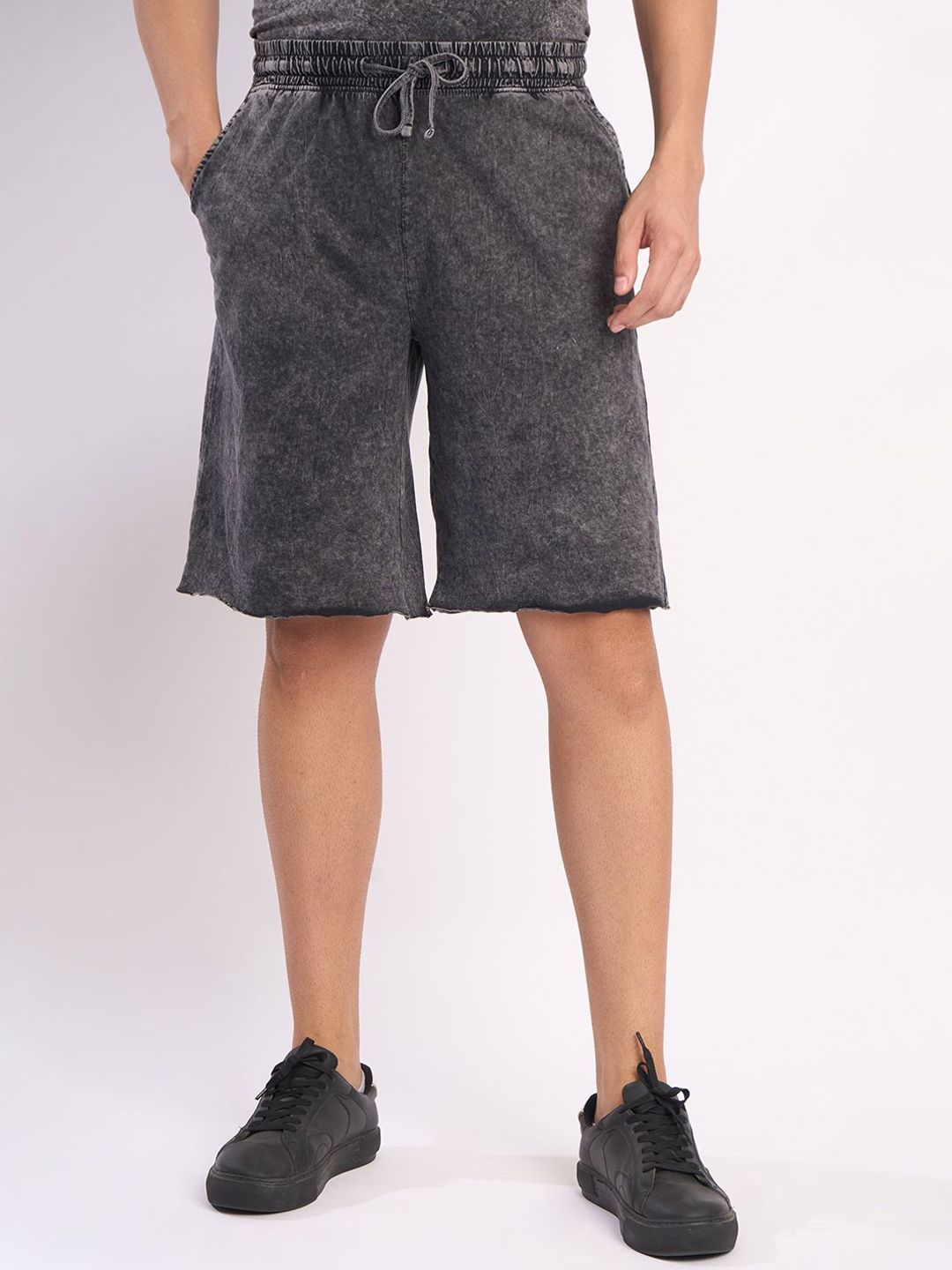 Bene Kleed Men Washed Raw Edge Shorts-picture-35