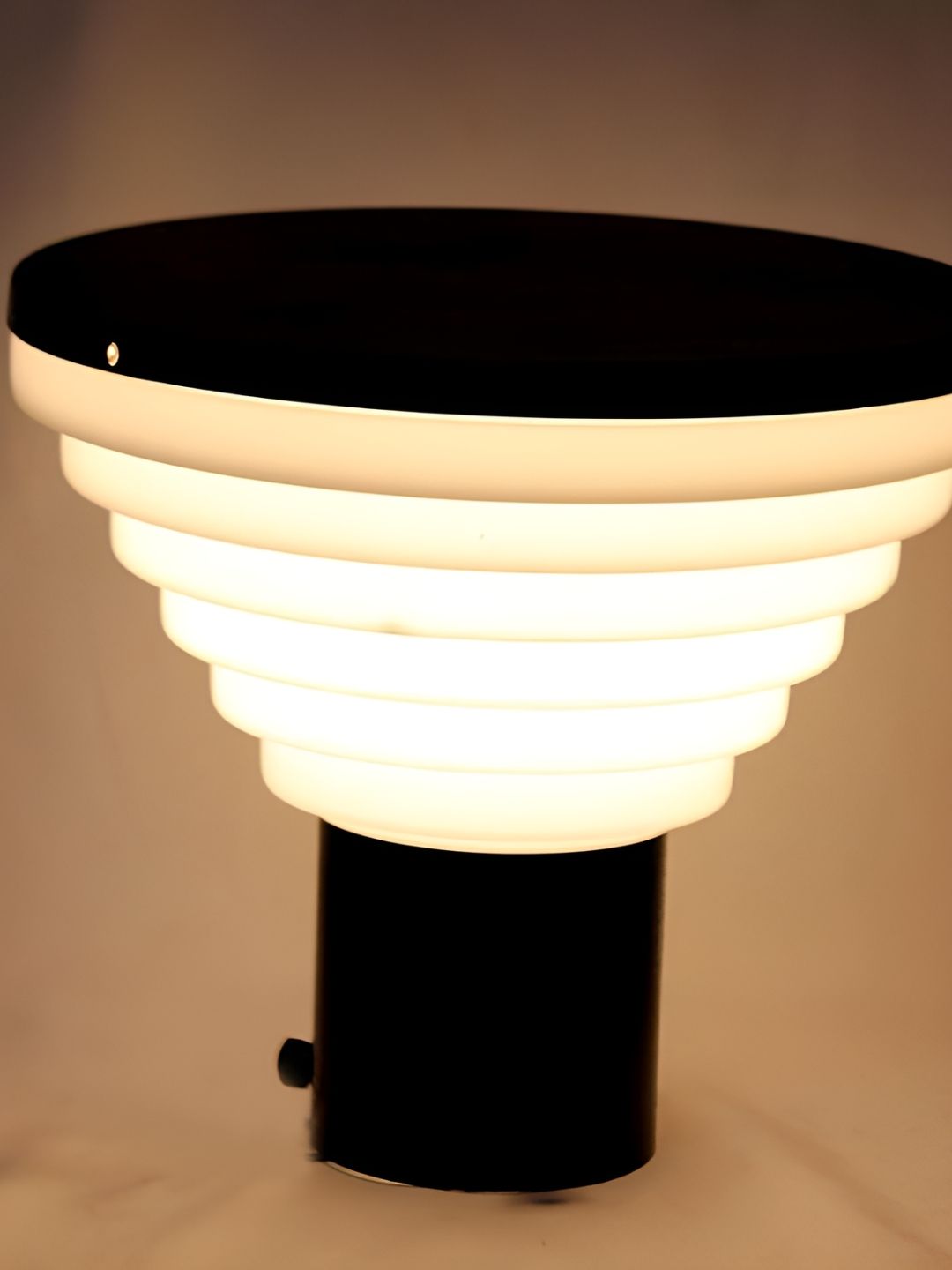 KINIS Black Modern Shape Gate & Garden Light Outdoor Lamps-image-25