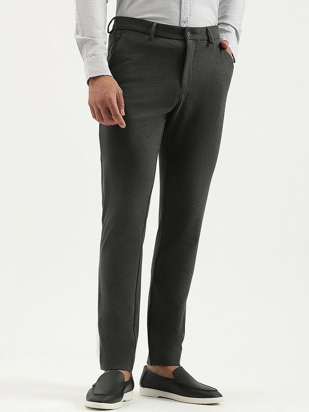 United Colors of Benetton Men Relaxed Fit Mid-Rise Formal Trousers-picture-38
