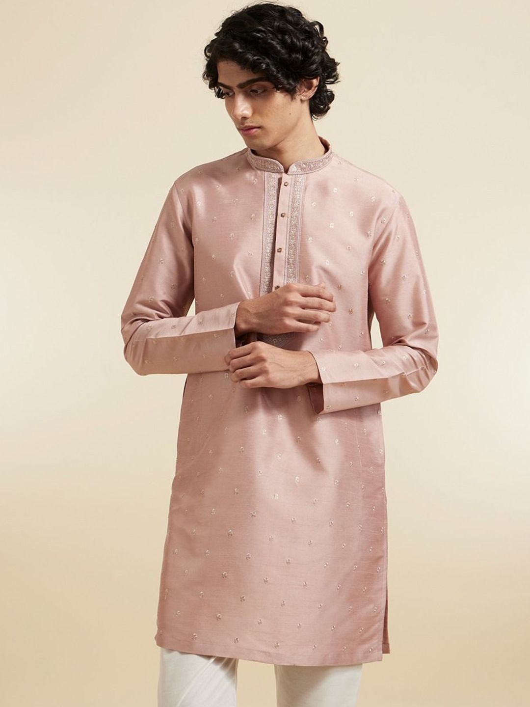 Diwas by Manyavar Floral Embroidered Sequinned Mandarin Collar Straight Kurta-picture-20