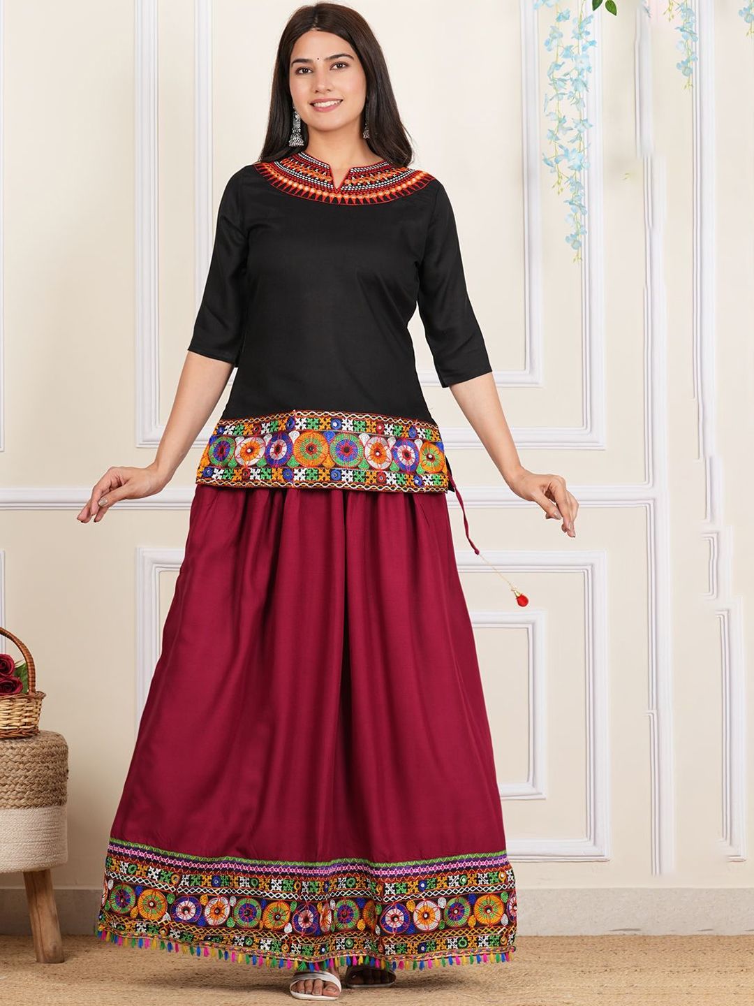 CANVIR Women Embroidered Regular Kurti with Skirt