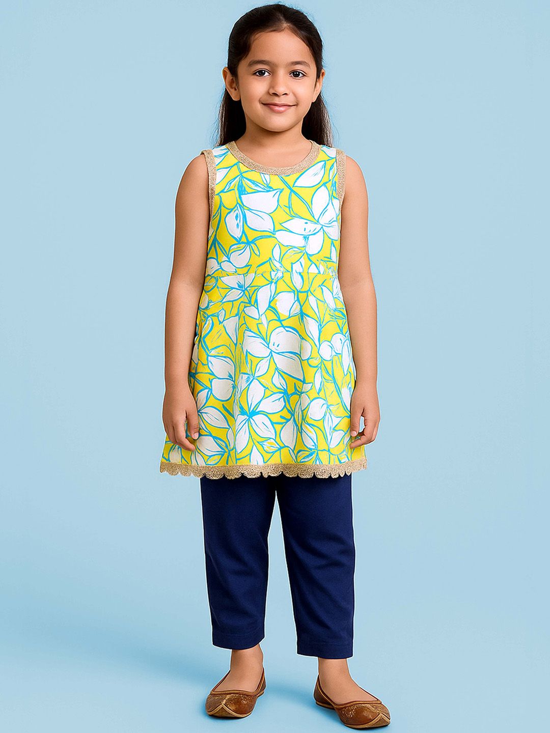 KiddoPanti Girls Floral Printed Round Neck Sequinned Pure Cotton Kurta With Pyjamas-image-34