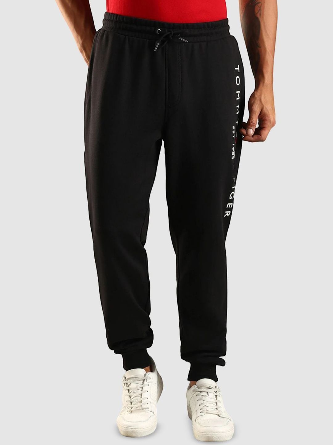 Tommy Hilfiger Men Brand Logo Printed Regular Fit Mid Rise Cotton Jogger-picture-34