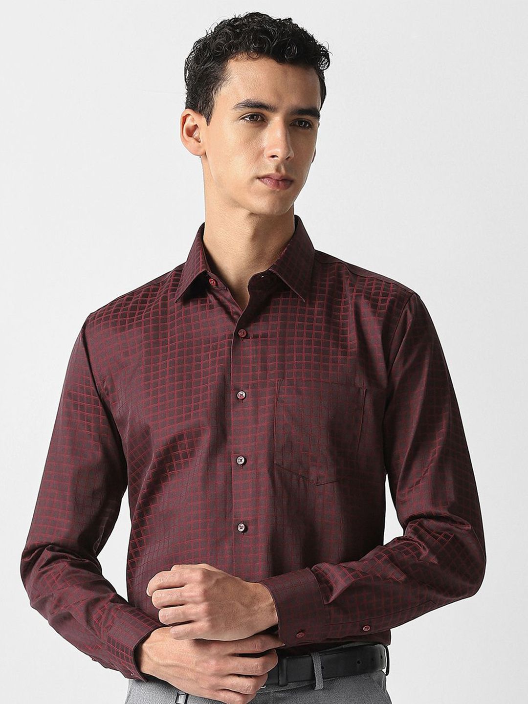Van Heusen Checked Spread Collar Pure Cotton Slim Fit Formal Shirt-picture-34