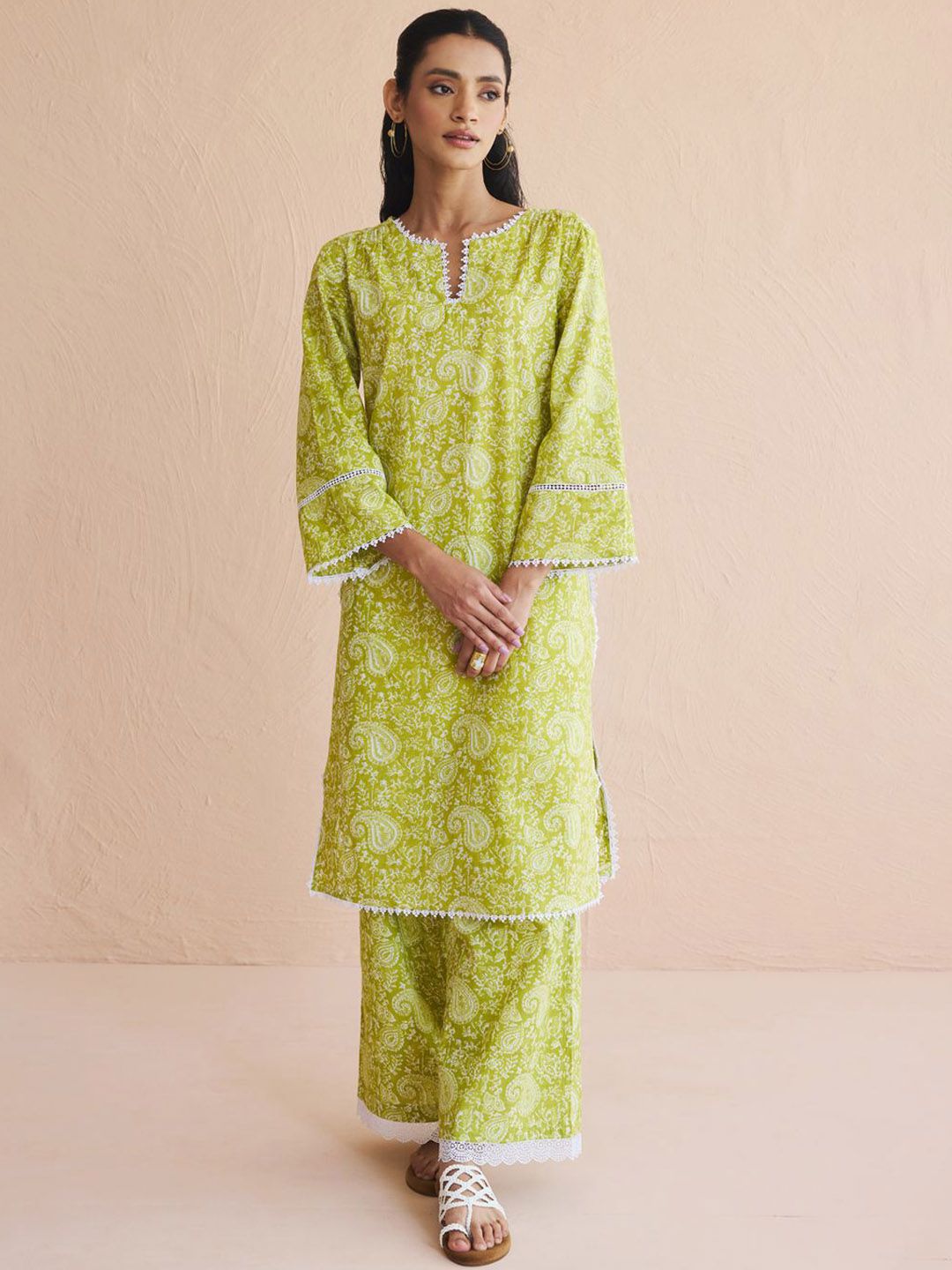 FIORRA Women Paisley Printed Cotton Kurta with Palazzo