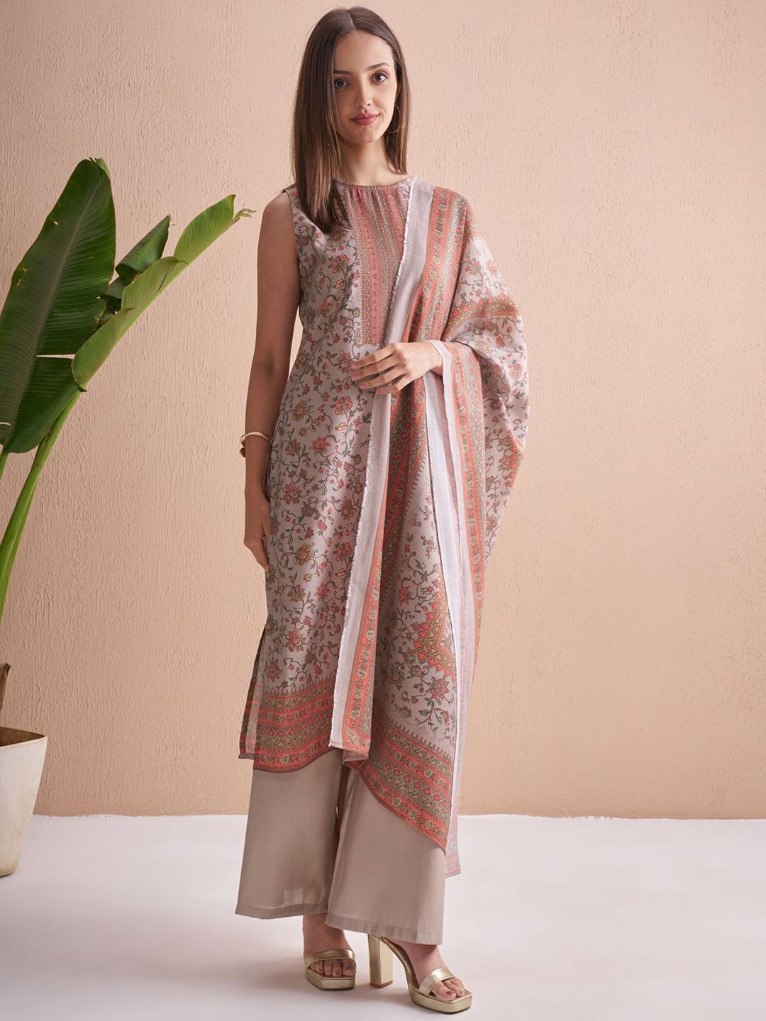 Vishudh Women Floral Printed Kurta with Palazzo & Dupatta