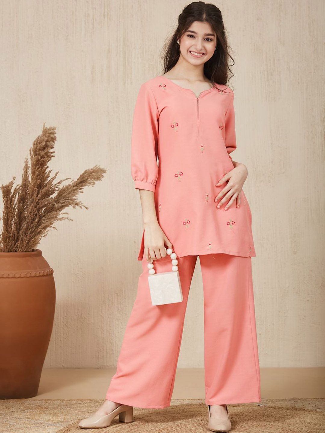 CurlyTales Girls Floral Embroidered Kurta with Palazzos