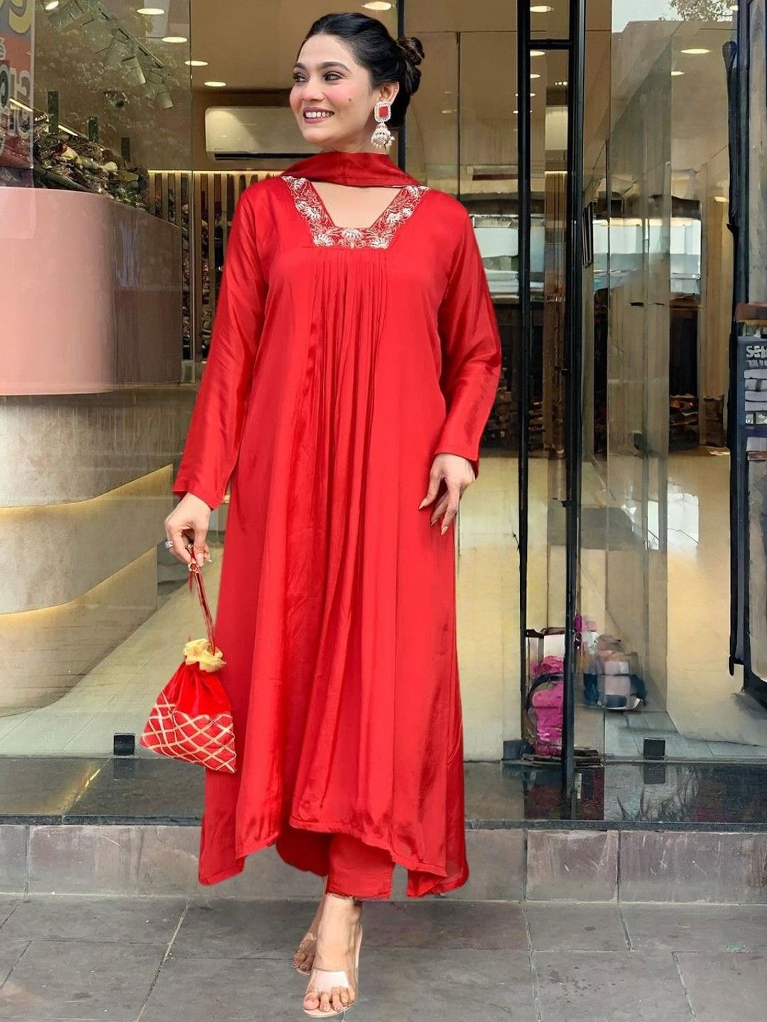 KAUTIK FABRICS Women Embroidered Kurta with Trousers &  Dupatta