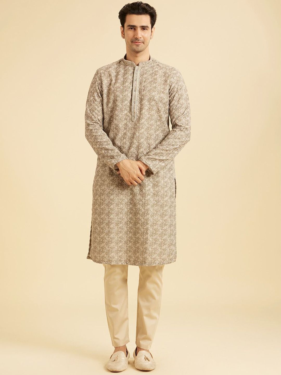 Manyavar Floral Embroidered Mandarin Collar Thread Work Straight Kurta With Pyjama-picture-34