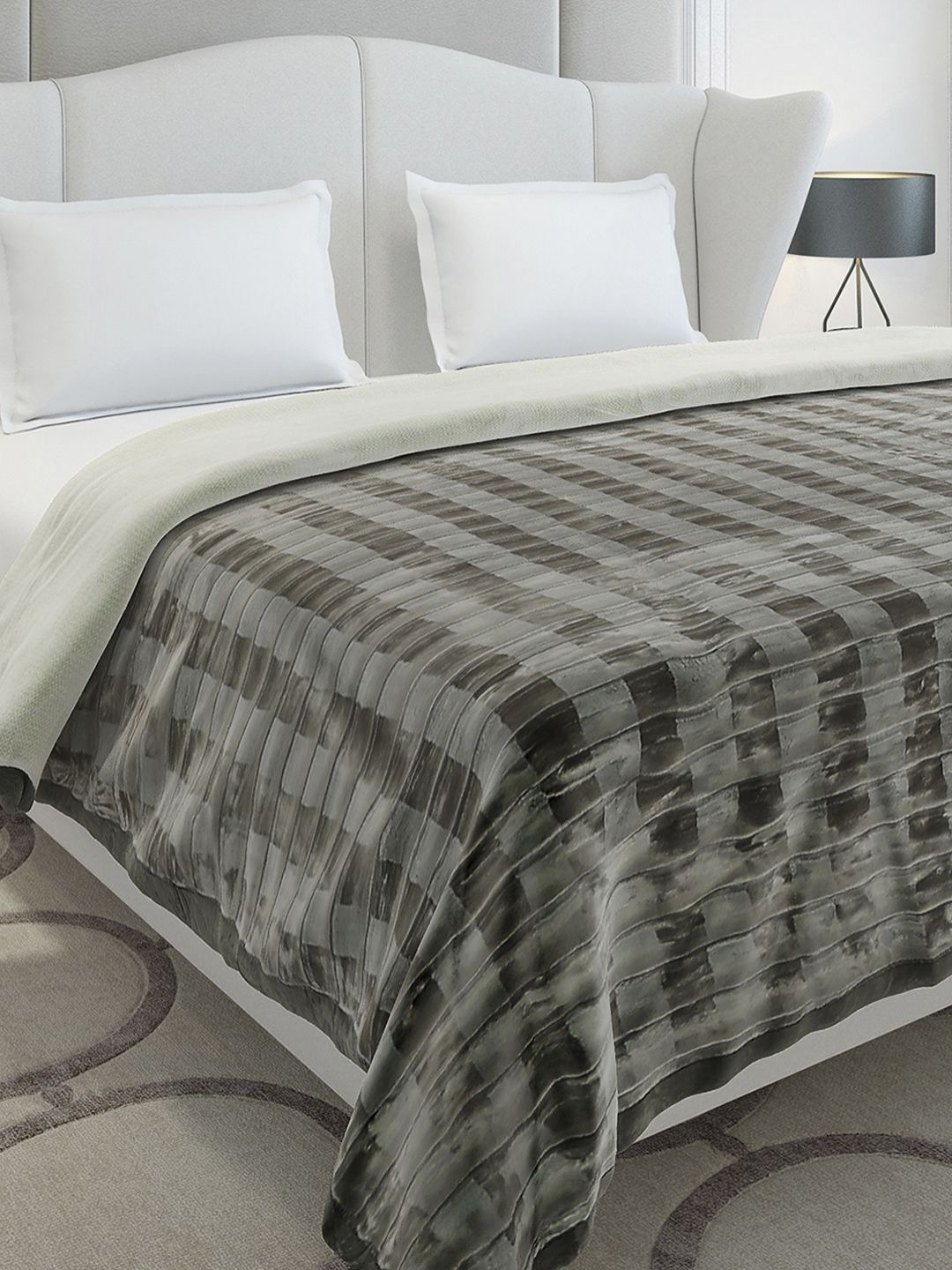Monte Carlo Vibe Tribe Grey & Cream Printed Heavy Winter 263 GSM Double Bed Blanket-image-44