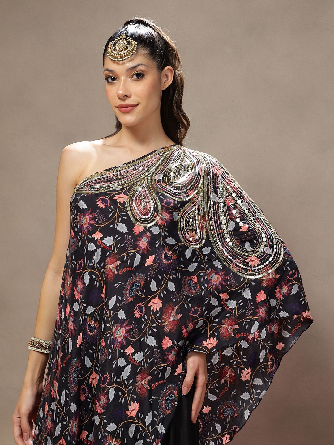 Kyra Women Ethnic Motifs Printed Sequinned Asymmetric Hem Longline Top-picture-24