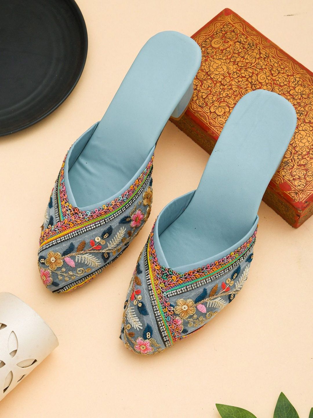 GERIEF Women Embellished Ethnic Block Mules-picture-25