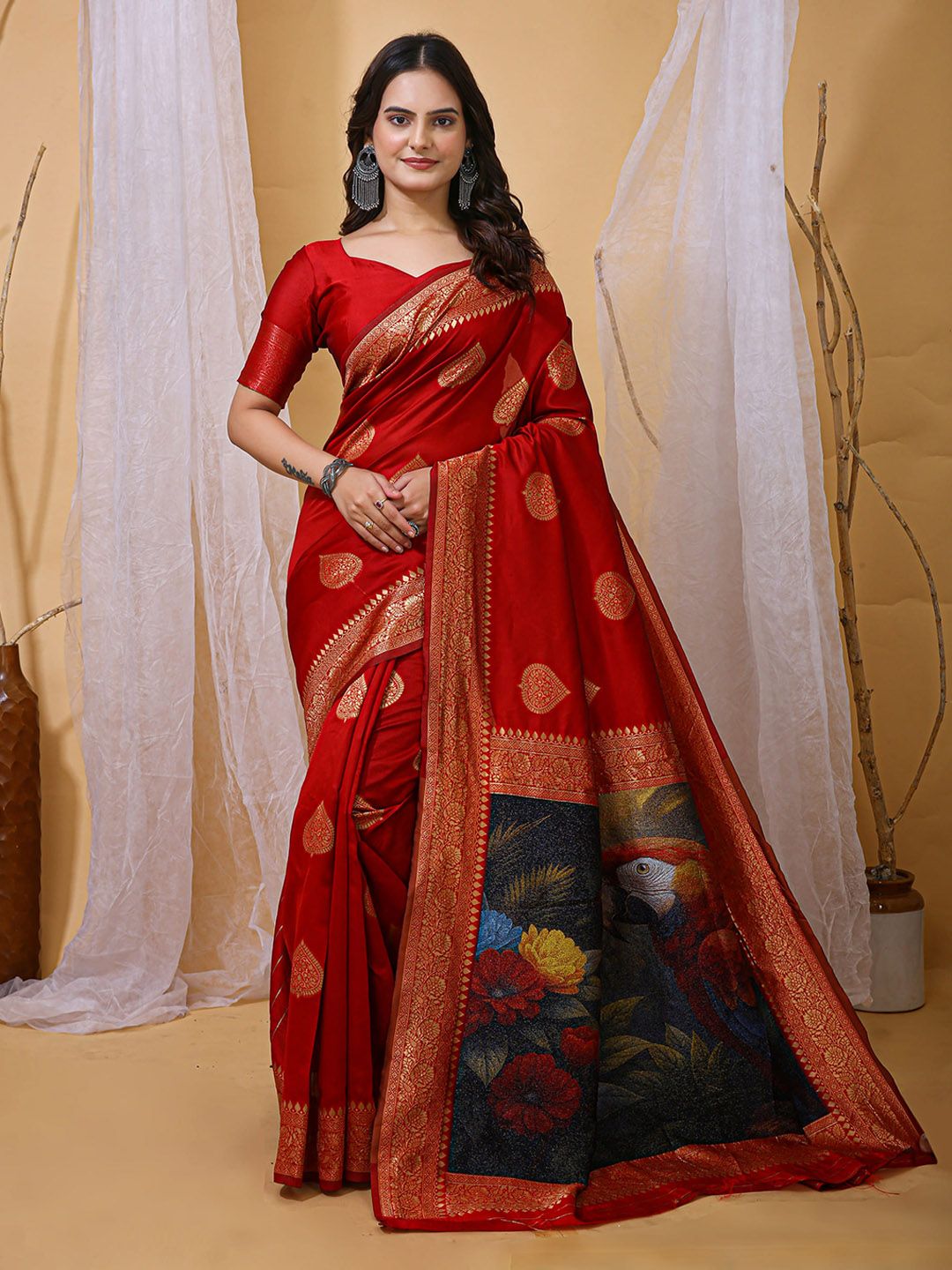 Mitera Ethnic Motifs Woven Design Zari Banarasi Saree-picture-20
