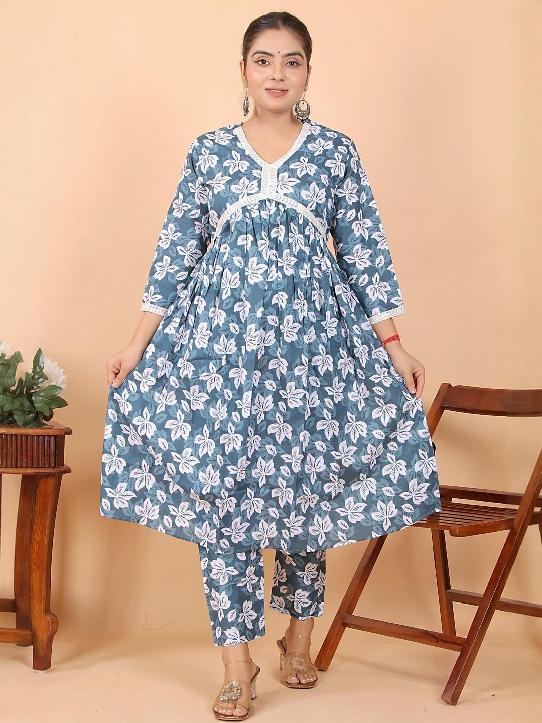 PARTH STYL FASHION Women Grey Pure Cotton Kurta Sets