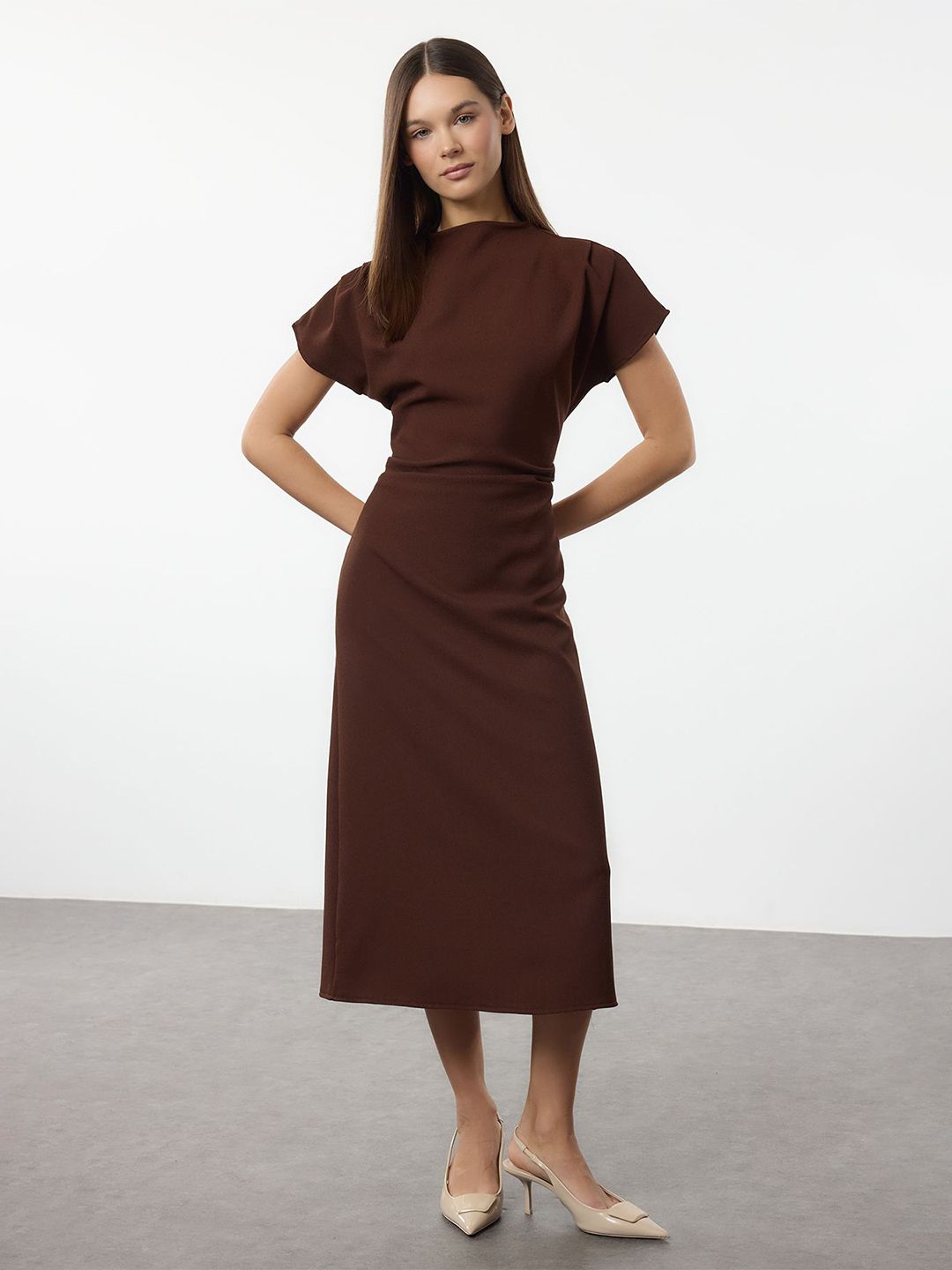 Trendyol Women Round Neck Fit and Flare Midi Dress-picture-16