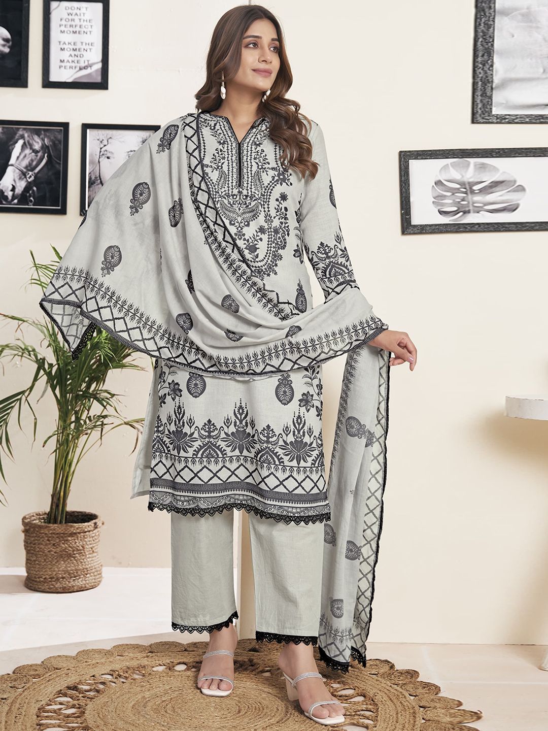 RAGHVENDRA TEXTILES Women Ethnic Printed Regular Kurta With Trousers & Dupatta-picture-31