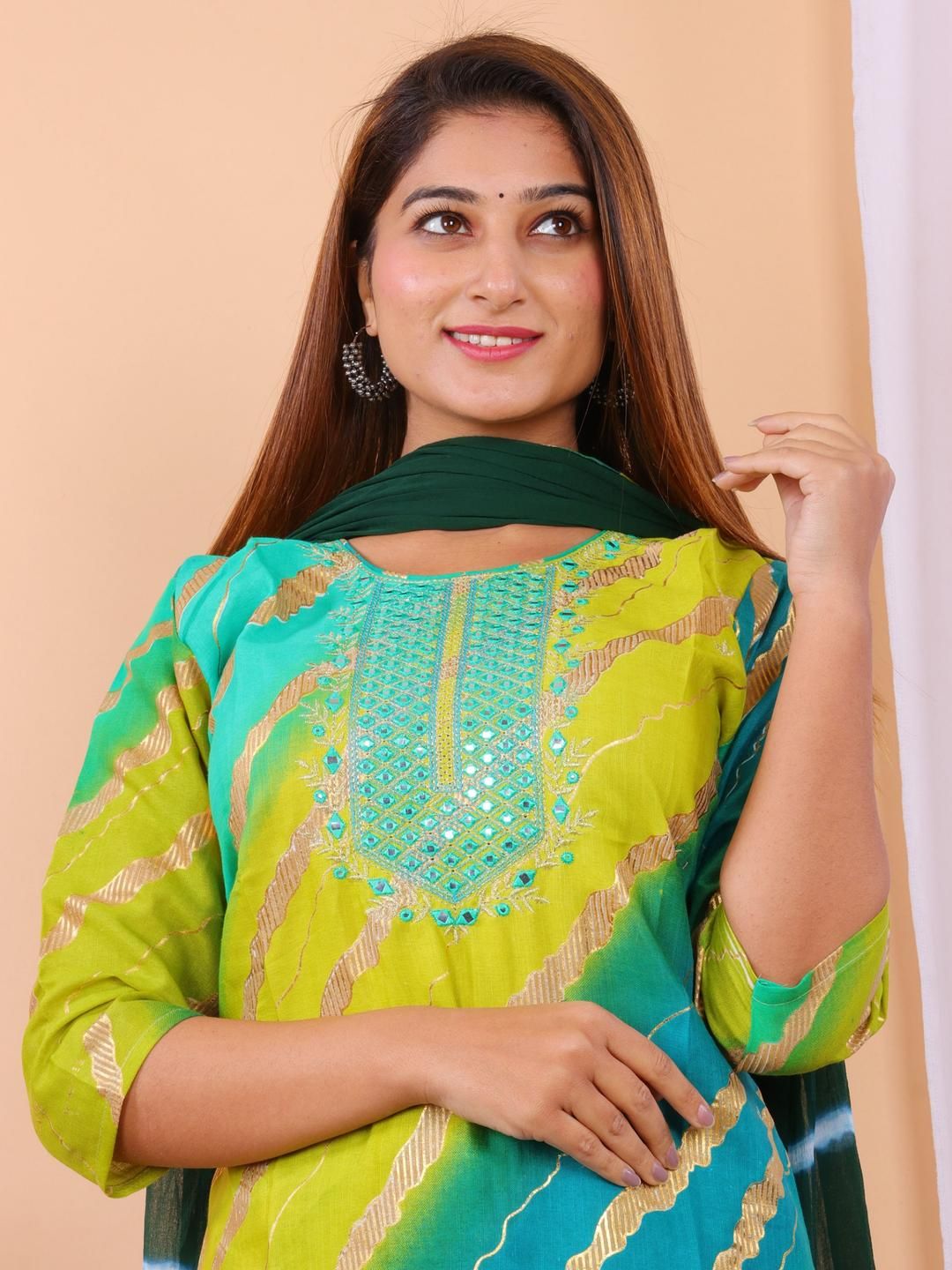 PARTH STYL FASHION Women Green Cotton Blend Kurta Sets