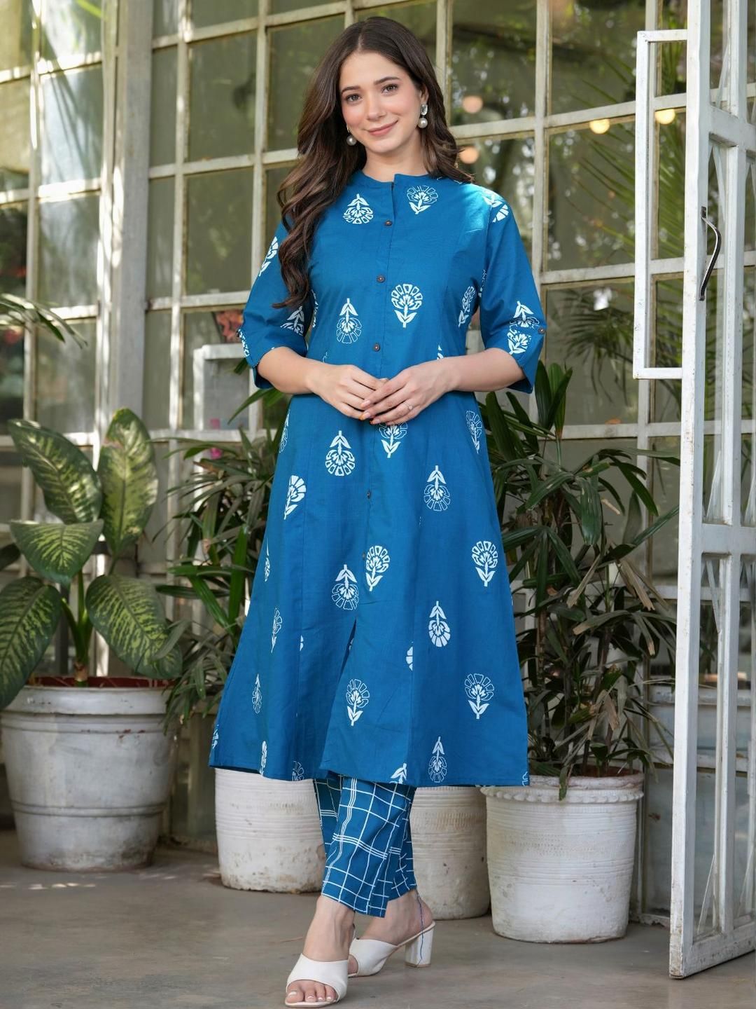 Amayra Women Blue Pure Cotton Kurta Sets-picture-13