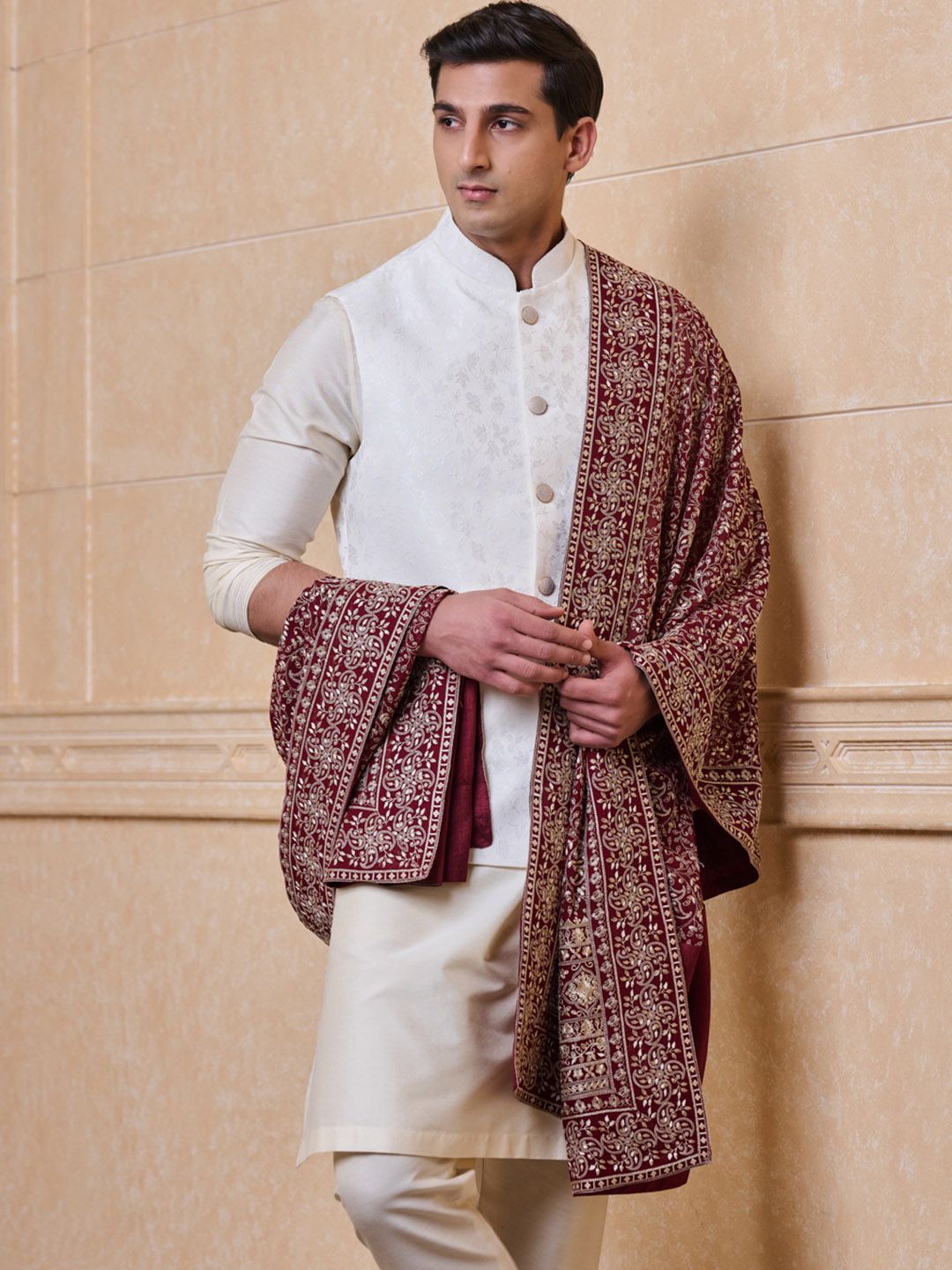 Tasva Men Embroidered Stole-picture-54