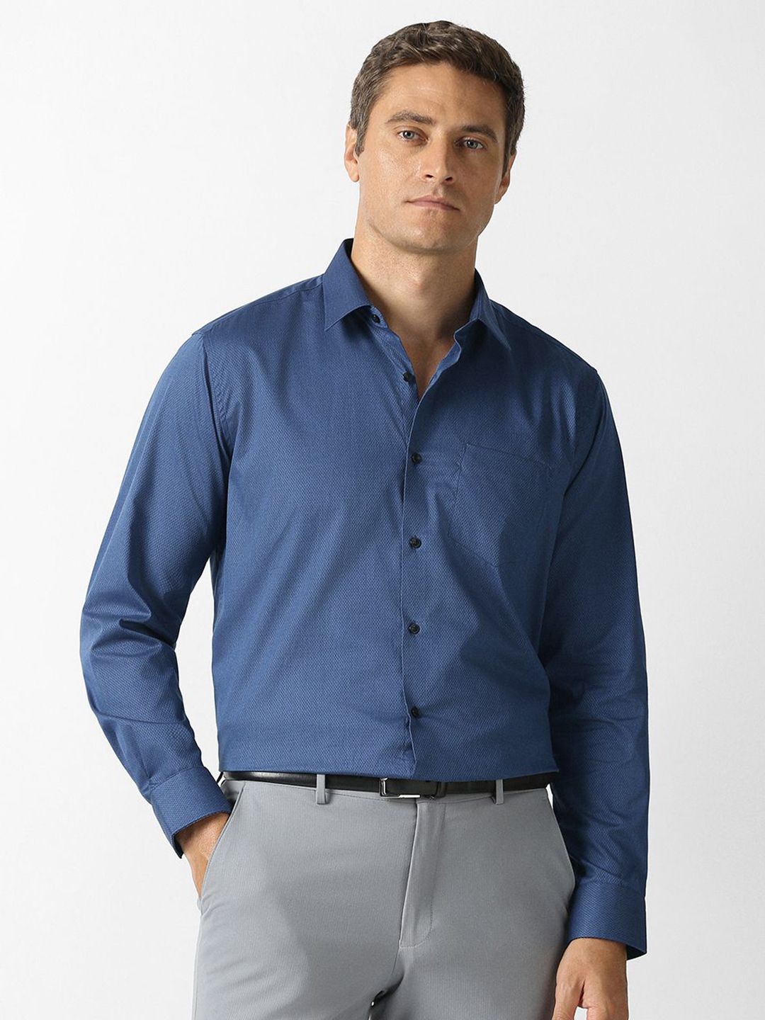 Van Heusen Textured Spread Collar Pure Cotton Shirt