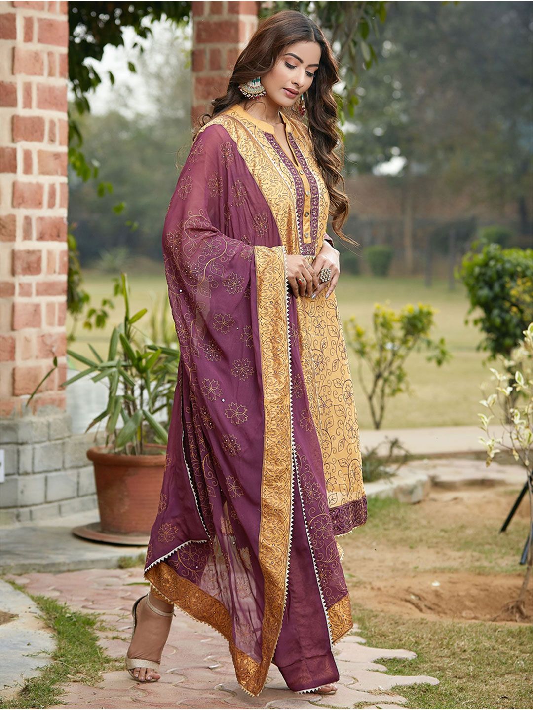 WOMEN PLUS Floral Embroidered Sequinned  Kurta With Trousers & Dupatta
